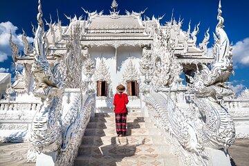 Private Tour Chiang Mai to Chiang Rai Black, White, Blue Temple