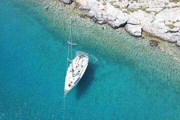 Daily cruises to Dia Island with All -Inclusive Meal and drinks