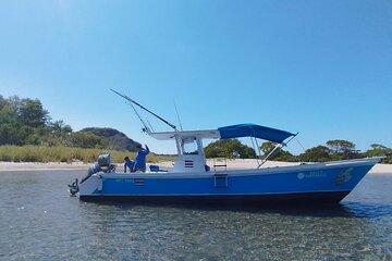 fishing boats in the Gulf of Papagayo