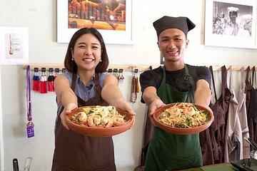 Canal Tour with Local Cooking class , Temples with lunch