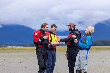 Private Kayaking Tour with Mendenhall Glacier Views