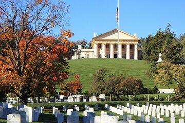 Small group walking tour of Arlington National Cemetery