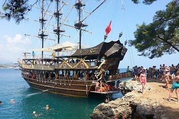 Alanya Pirate Boat Trip with Lunch Swim Stops and Fun