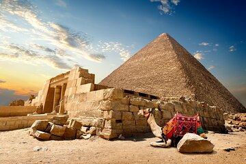 Private Half-Day Tour to Giza Pyramid ,Sphinx and Camel Ride
