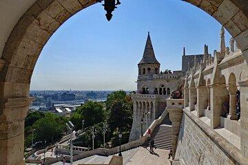 Sightseeing Adventure from Prague to Budapest Explore