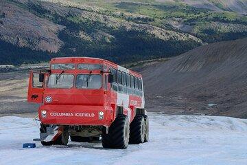 Shuttle from Calgary Canmore Banff to Columbia Icefield