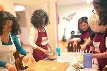 Cooking class & Dinner: Homemade Italian Pasta with Locals