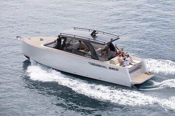 Luxury Blue Cave and Hvar Island Boat Tour from Split