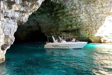 Malta: Private Boat Trip to Comino, Blue Lagoon & Gozo