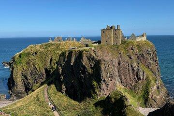 Haunted Castles of Scotland Tour of Glamis and Dunnottar