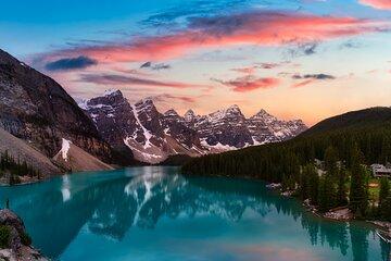 Moraine Lake Sunset and Twilight Tour from Canmore Banff