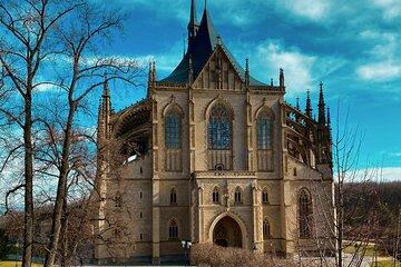 Kutna Hora, Sedlec Ossuary and Znojmo: Full-Day Tour from Vienna