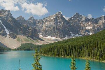 1 Day in Majestic Banff Private Tour by Minibus