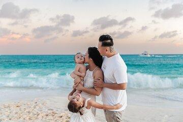 Family Beach Photoshoot in Aruba with a Local Photographer