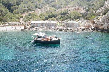 Full Day boat charter in Traditional Balearic Yacht in Ibiza