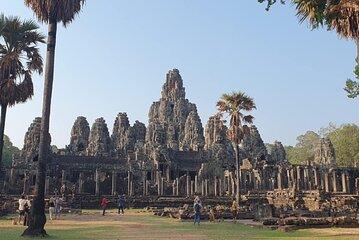 Full Day Angkor Wat Temples Tour with Pickup