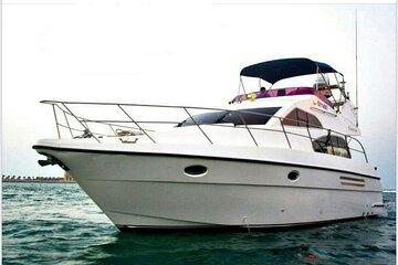 Private Yacht Cruising Tour from Dubai Marina