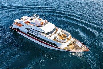 Private Full Day Charter Boat Trip Snorkeling and Islands tour