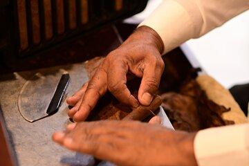 Experiencia de cata de puros con maridaje exclusivo