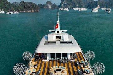 Halong Bay Luna Cruise – 5-Star Day Cruise with Jacuzzi & Lunch