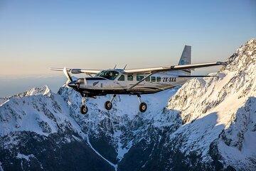 Scenic Flight Transfer to Queenstown from Milford Sound