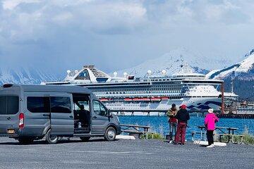 Private Seward Cruise Transit with National Park and AWCC