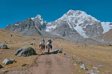 Horseback Riding to Ausangate 7 Lakes plus Traditional Picnic