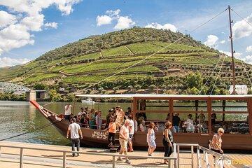Douro Valley Wine Tour with Lunch, Wine Tastings and River Cruise