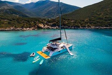 All Day Catamaran Lagoon 450F in the Private Sea Escape