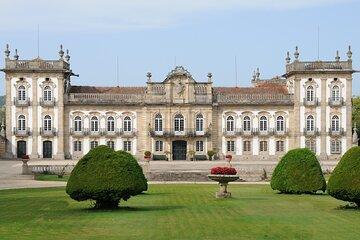 Palácio da Brejoeira, Valença, Monção and Gerés with wines and lunch