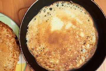3 Hour French Crêpe Making Class in Paris With Cider