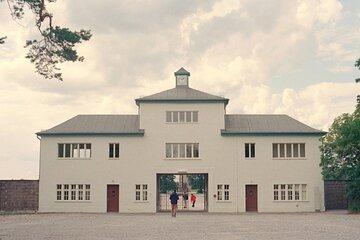 Sachsenhausen Concentration Camp with French Speaking Tour Guide