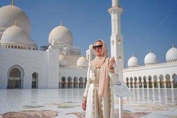 Explore Abu Dhabi in 2 Days from Dubai