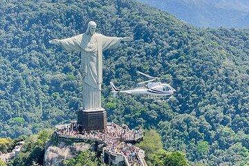Private helicopter tour in Rio for groups of 3 to 5 people.