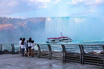 Toronto to Niagara Falls VIP Maple and Wine Tastings