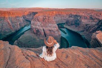 From Phoenix: Small Group Antelope Canyon Day Tour