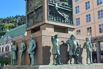 Private Bergen Walking Tour: Highlights & Fløibanen Funicular
