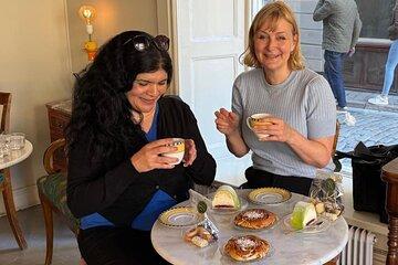 Swedish Fika and Old Town Tour with Stories and Pastries