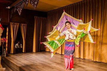 Chiang Mai Khantoke Dinner and Cultural Show Experience