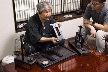 Gripped Sumi Ink Experience at a Historic Workshop in Nara