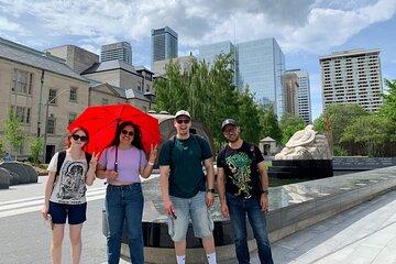 Gratuity-Based Discovery District 3hr Walking Tour of Toronto