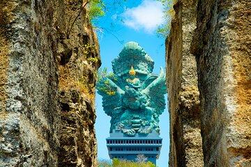 South Bali Private Day Tour Uluwatu, GWK, Pandawa and Melasti