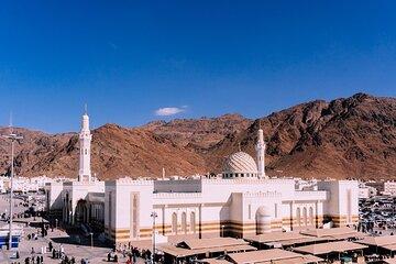 Makkah Essentials Tour Only for Muslims