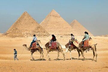 Luxury tour Giza pyramids, sphinx, Egyptian museum with Guide.