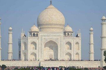 Same day trip by Shuttle to Agra
