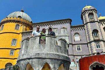 Discover Sintra and Cascais with Locals eKombi Van Tour