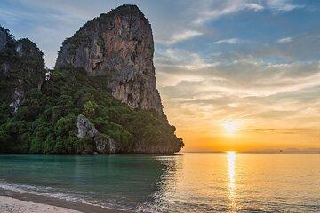 Ao Nang: nocturnal swimming with fairy bioluminescent plankton