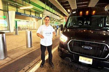 NYC Airport One Way Transfers in Black Van - Up to 14 Passengers