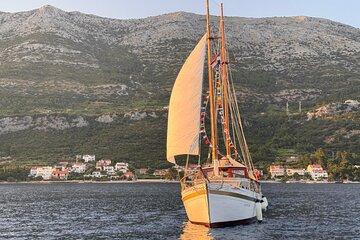 HalfDay Traditional Boat Tour in Korčula Archipelago