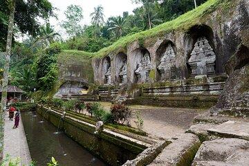 Sacred Springs and Scenic Temples Private Tour